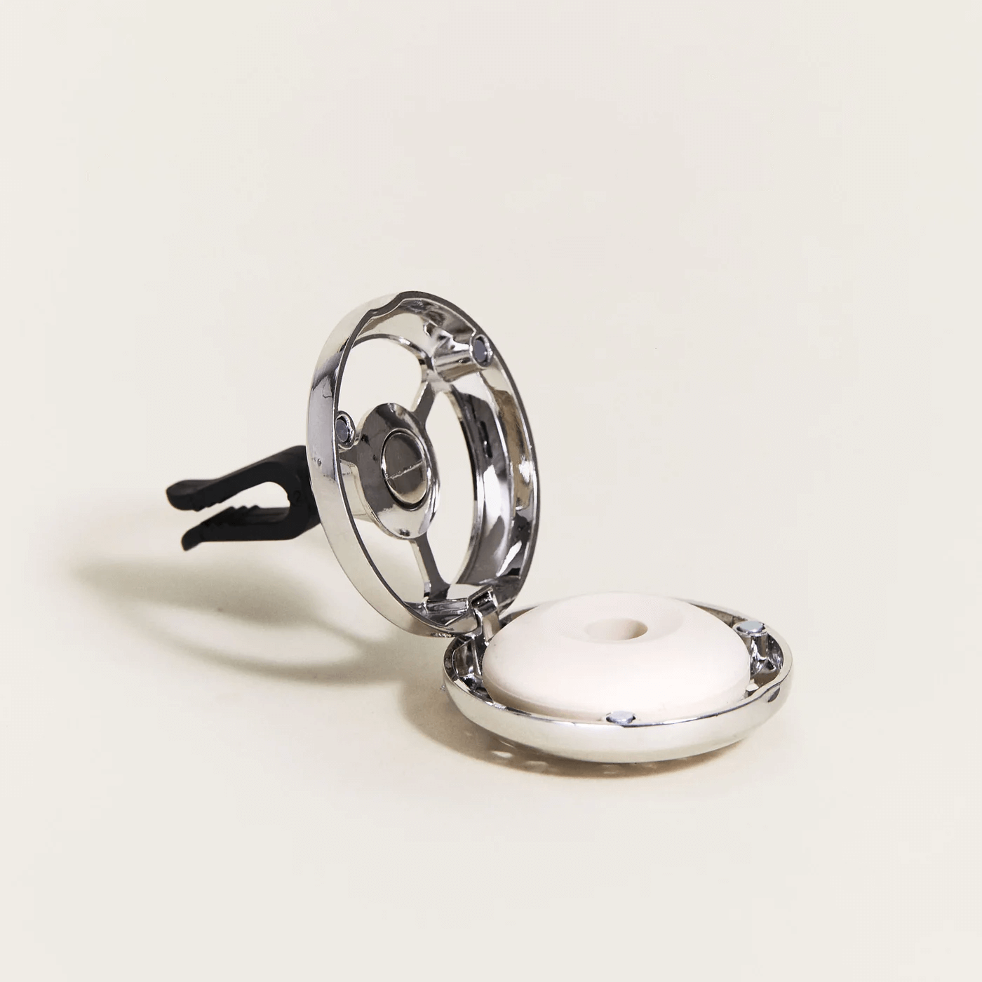 Maison Berger Paris® autós illatdiffúzor elegáns közeli képen
