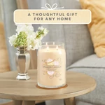Kép 3/7 - Yankee Candle® Vanilla Cupcake Signature nagy üveggyertya 567 g