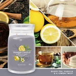 Kép 2/5 - Yankee Candle® Black Tea & Lemon Signature nagy üveggyertya 567 g