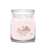Kép 1/3 - Yankee Candle® Pink Cherry &amp; Vanilla Signature közepes üveggyertya