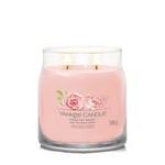 Kép 2/4 - Yankee Candle® Fresh Cut Roses Signature közepes üveggyertya 368 g