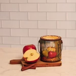 Kép 2/3 - Cheerful Candle® Farm Fresh Juicy Apple nagy kerámia gyertya 567 g