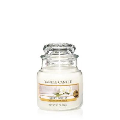 Yankee Candle® Fluffy Towels klasszikus kis üveggyertya