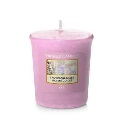 Yankee Candle® Snowflake Kisses mintagyertya