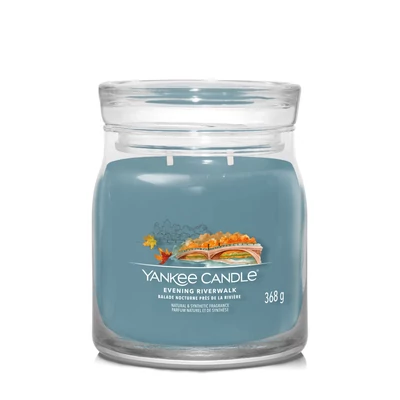 Yankee Candle® Evening Riverwalk Signature közepes üveggyertya
