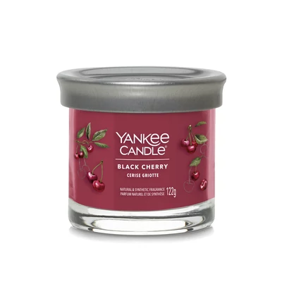 Yankee Candle® Black Cherry Signature kis poharas gyertya