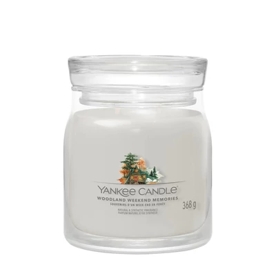 Yankee Candle® Woodland Weekend Memories Signature közepes üveggyertya