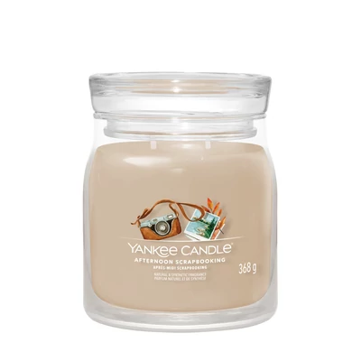 Yankee Candle® Afternoon Scrapbooking Signature közepes üveggyertya