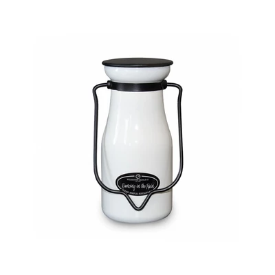 Milkhouse Candle® Dancing in the Rain Creamery Milkbottle üveggyertya