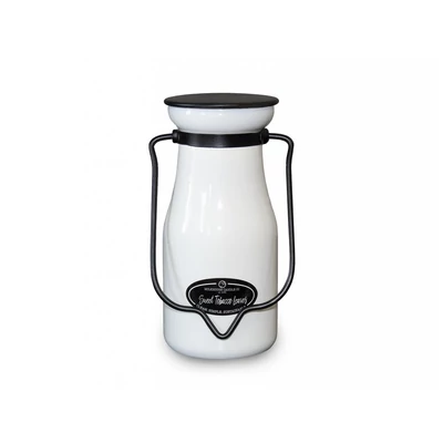 Milkhouse Candle® Sweet Tobacco Leaves Creamery Glow Milkbottle üveggyertya