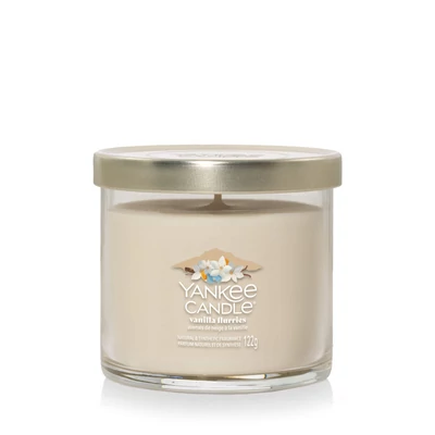 Yankee Candle® Vanilla Flurries Signature kis poharas gyertya 122 g