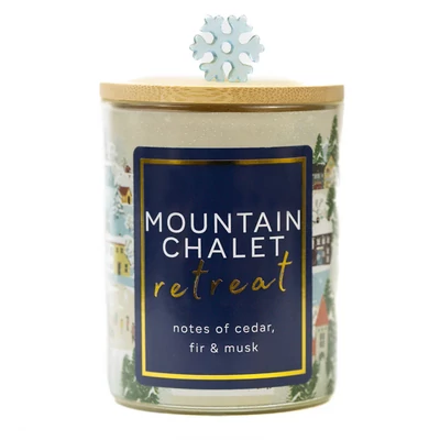 Cheerful Candle® Seasonal Mountain Chalet Retreat közepes gyertya 283 g