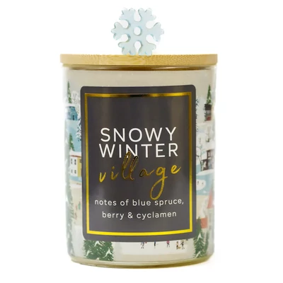 Cheerful Candle® Seasonal Snowy Winter Village közepes gyertya 283 g