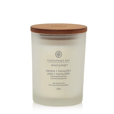 Chesapeake Bay Candle® peace + tranquility (cashmere jasmine) közepes üveggyertya