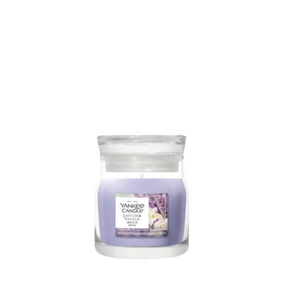 Yankee Candle Lavender Vanilla Signature kis üveggyertya 110 g