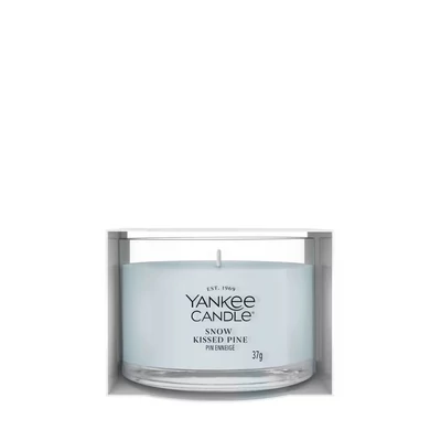 Yankee Candle® Snow Kissed Pine üveges mintagyertya 37 g