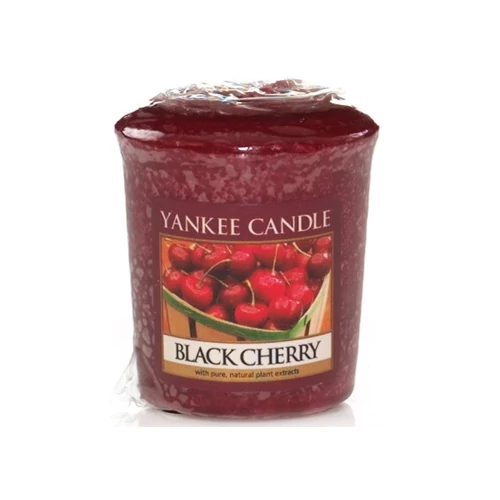 Yankee Candle® Black Cherry mintagyertya