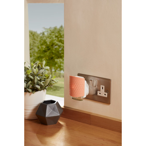 Yankee Candle® Triangle elektromos légfrissítő készülék Yankee Candle® Triangle elektromos légfrissítő készülék