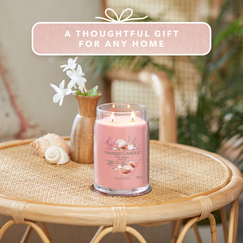 Yankee Candle® Pink Sands Signature nagy üveggyertya 567 g