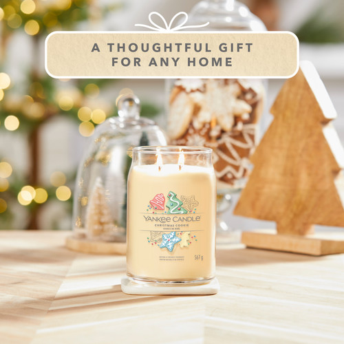 Yankee Candle® Christmas Cookie Signature nagy üveggyertya 567 g Yankee Candle® Christmas Cookie Signature nagy üveggyertya 567 g
