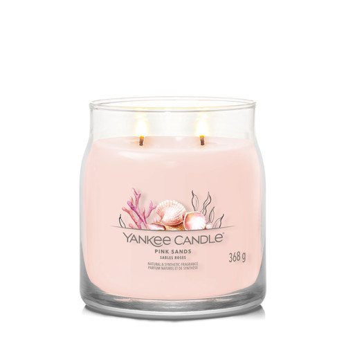 Yankee Candle® Pink Sands Signature közepes üveggyertya 368 g Yankee Candle® Pink Sands Signature közepes üveggyertya 368 g