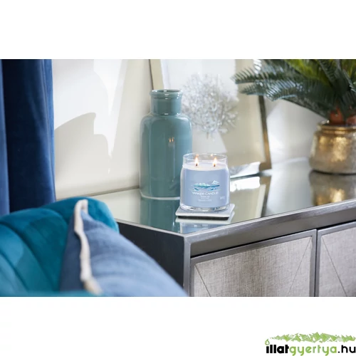 Ocean Air Signature közepes üveggyertya 368 g