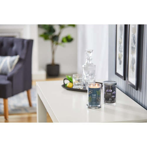 Yankee Candle® Midsummer’s Night Signature nagy poharas gyertya 567 g Yankee Candle® Midsummer’s Night Signature nagy poharas gyertya 567 g