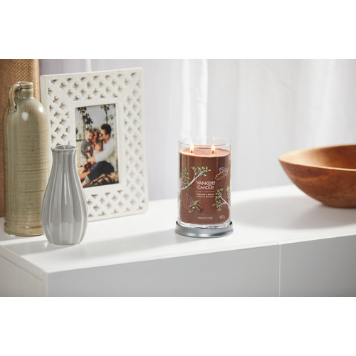 Yankee Candle® Praline & Birch Signature nagy poharas gyertya 567 g