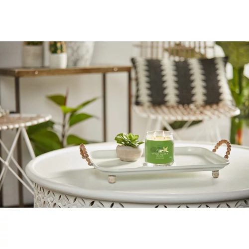 Yankee Candle® Vanilla Lime Signature közepes üveggyertya 368 g