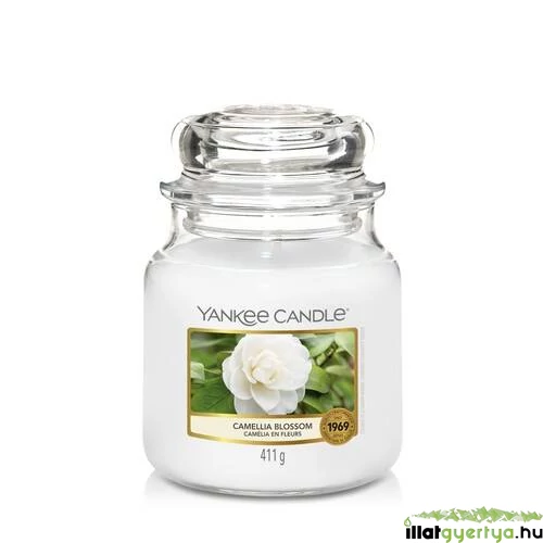 Yankee Candle® Camellia Blossom klasszikus közepes üveggyertya