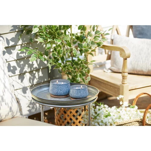 Yankee Candle® Fresh Rain Outdoor közepes gyertya 283 g