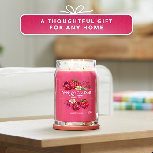 Yankee Candle® Red Raspberry Signature nagy üveggyertya 567 g Yankee Candle® Red Raspberry Signature nagy üveggyertya 567 g