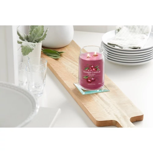 Yankee Candle® Black Cherry Signature nagy üveggyertya 567 g
