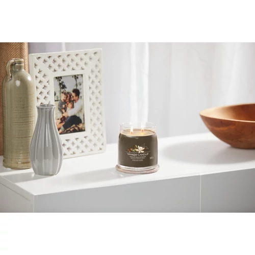 Yankee Candle® Vanilla Bean Espresso Signature közepes üveggyertya 368 g
