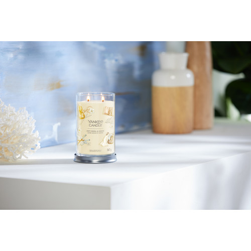 Yankee Candle® Soft Wool & Amber Signature nagy poharas gyertya 567 g