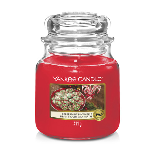 Yankee Candle® Peppermint Pinwheels klasszikus közepes üveggyertya 411 g