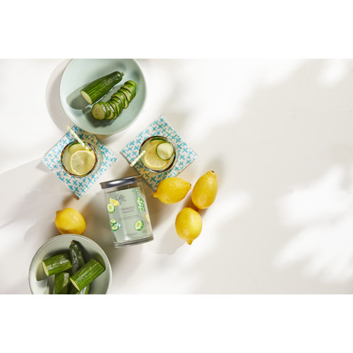 Yankee Candle® Cucumber Mint Cooler Signature nagy poharas gyertya 567 g