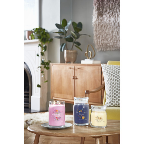Yankee Candle® Twilight Tunes Signature nagy üveggyertya 567 g Yankee Candle® Twilight Tunes Signature nagy üveggyertya 567 g