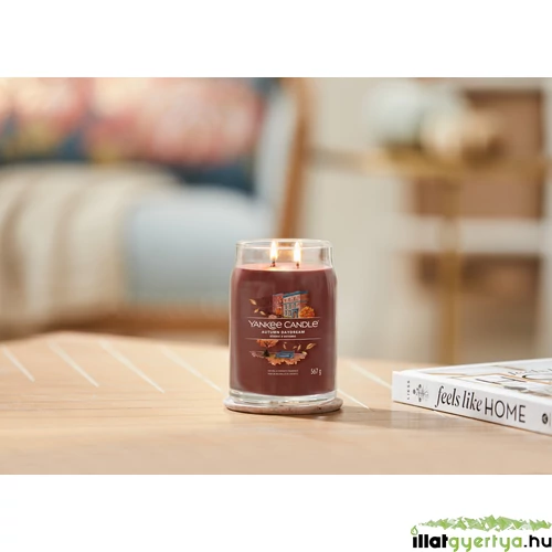 Autumn Daydream Signature nagy üveggyertya 567 g