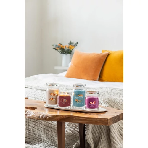 Yankee Candle® Evening Riverwalk Signature nagy üveggyertya 567 g