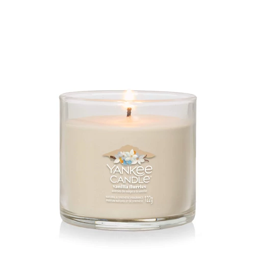Yankee Candle® Vanilla Flurries Signature kis poharas gyertya 122 g