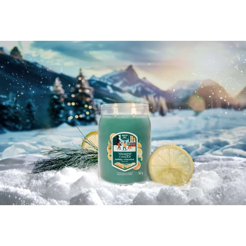 Yankee Candle® Holiday Winterfest Signature nagy üveggyertya 567 g