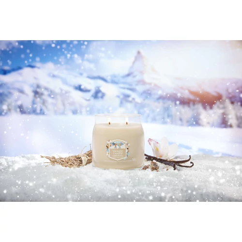 Yankee Candle® Vanilla Flurries Signature közepes üveggyertya 368 g