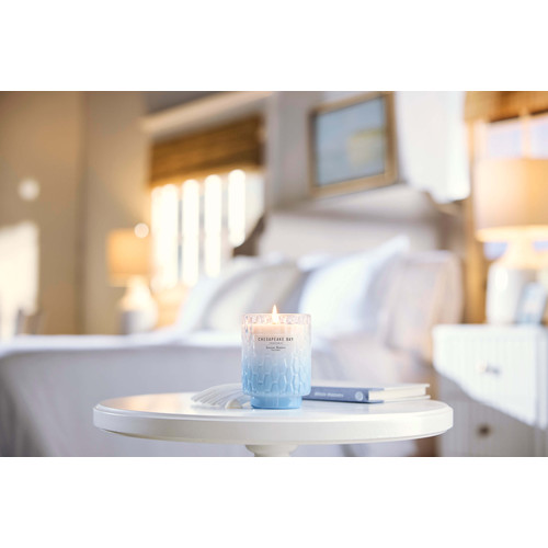 Chesapeake Bay Candle® Serene Waters közepes üveggyertya 227 g