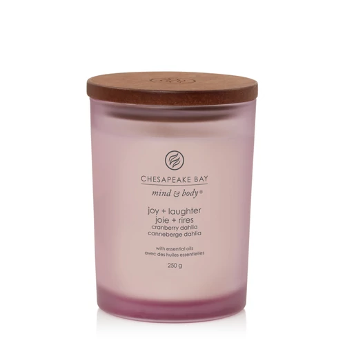 Chesapeake Bay Candle® joy + laughter (cranberry dahlia) közepes üveggyertya