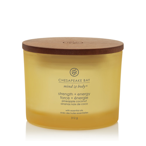 Chesapeake Bay Candle® strength + energy (pineapple coconut) három kanócos üveggyertya 312 g