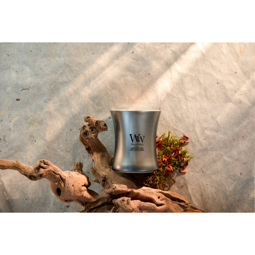 WoodWick® Candescent Coast közepes üveggyertya 275 g