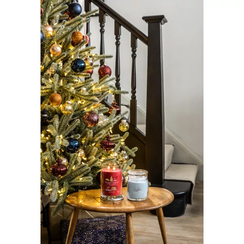 Yankee Candle® North Pole Hideaway Signature közepes üveggyertya 368 g