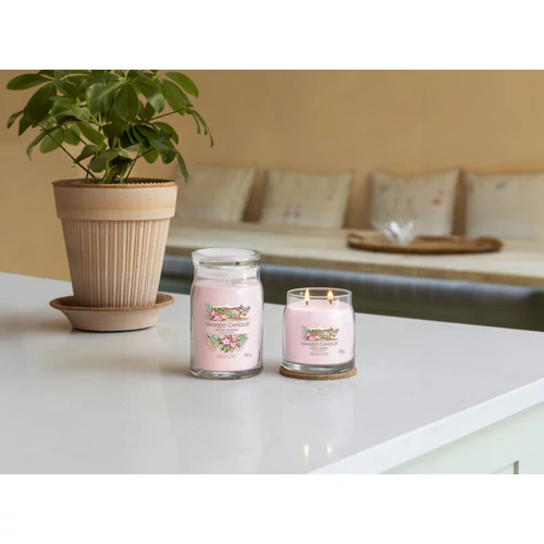 Yankee Candle® Desert Blooms Signature közepes üveggyertya 368 g