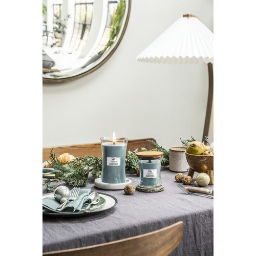 WoodWick® Evergreen Cashmere közepes üveggyertya 275 g WoodWick® Evergreen Cashmere közepes üveggyertya 275 g